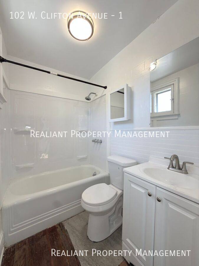 Apartment for rent at 102 W Clifton Ave #1, Cincinnati, OH 45202