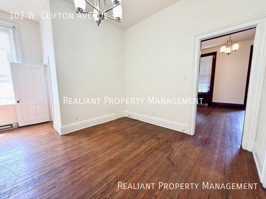 Apartment for rent at 102 W Clifton Ave #1, Cincinnati, OH 45202