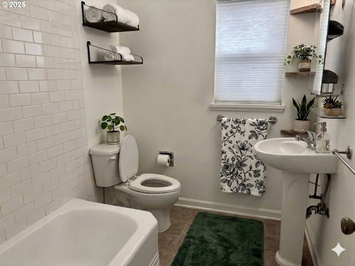 Condo for rent at 1436 NE 21st Ave, Portland, OR 97232