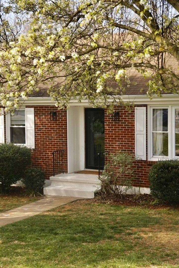 House for rent at 107 Middleboro Place, Lynchburg, VA 24502