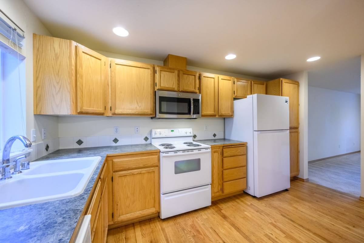 Townhouse for rent at 12049 B 32nd Ave NE, Seattle, WA 98125