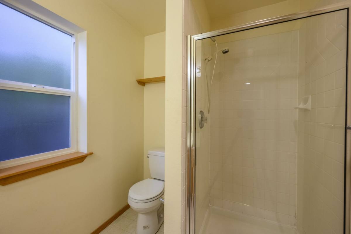 Townhouse for rent at 12049 B 32nd Ave NE, Seattle, WA 98125
