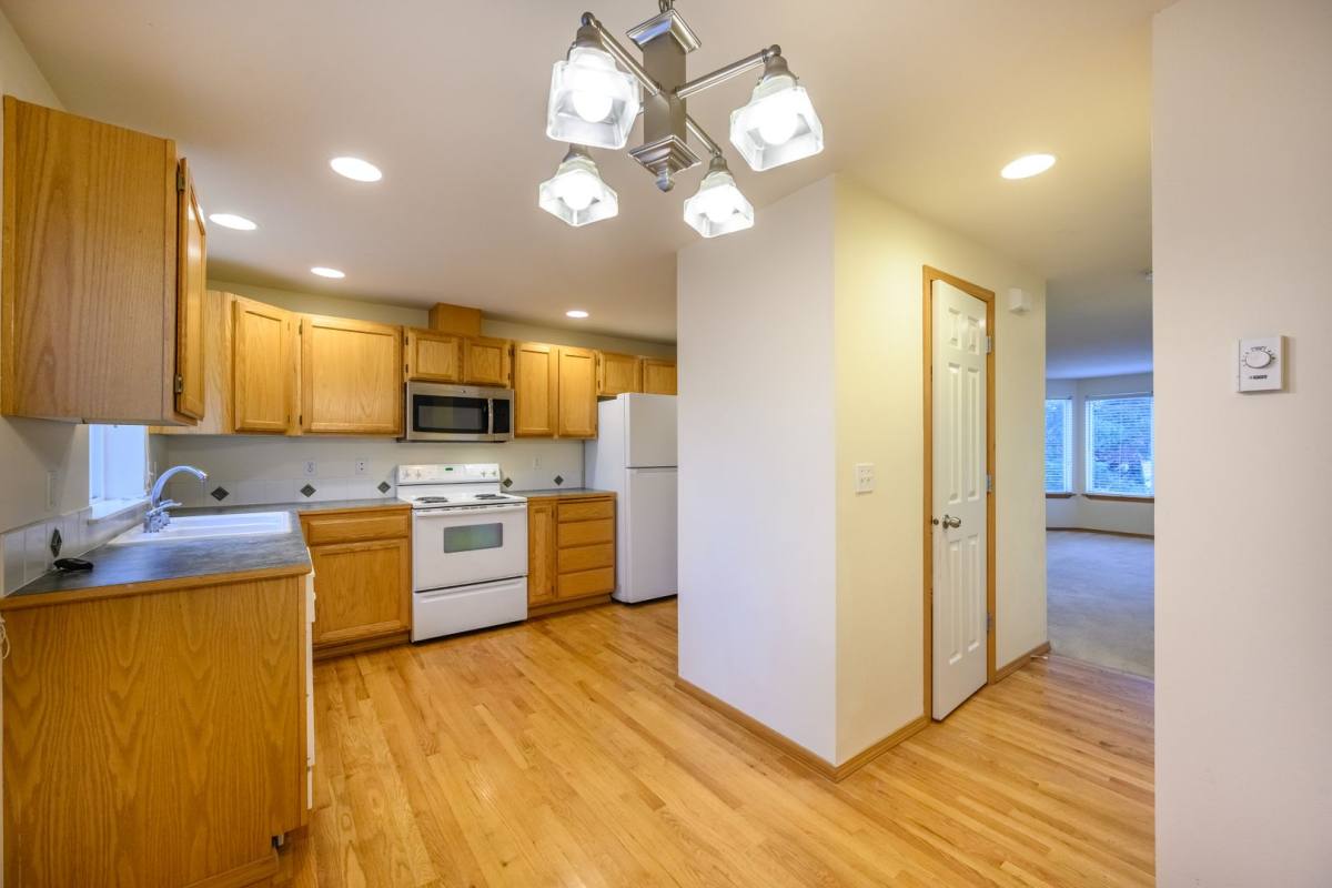 Townhouse for rent at 12049 B 32nd Ave NE, Seattle, WA 98125