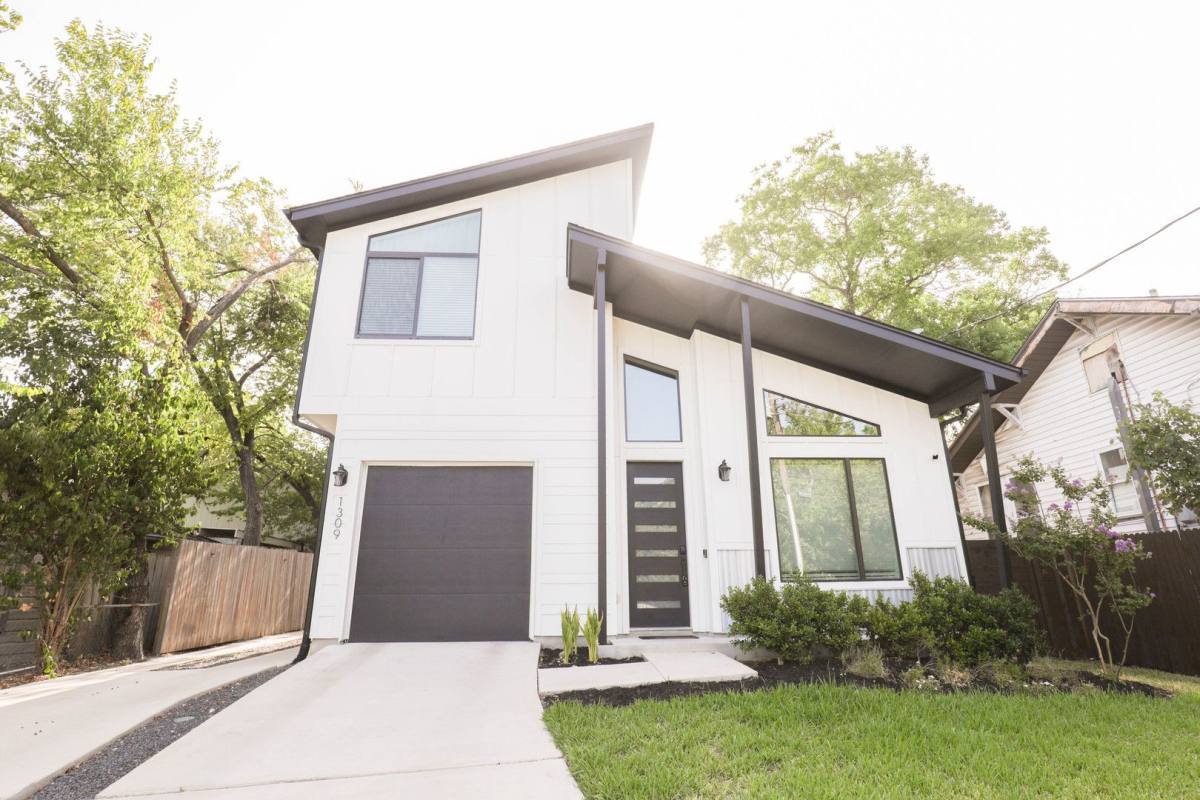 House for rent at 1309 Cometa St #1, Austin, TX 78721