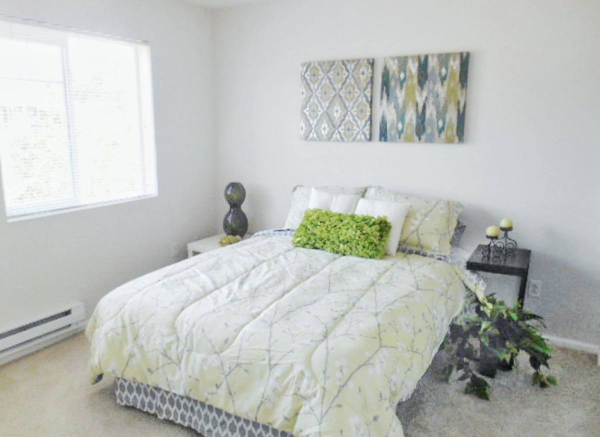Townhouse for rent at 4010 S 211th Place, Seattle, WA 98198