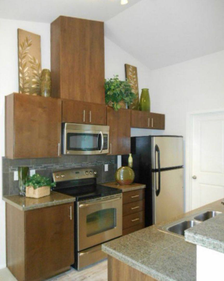 Townhouse for rent at 4010 S 211th Place, Seattle, WA 98198