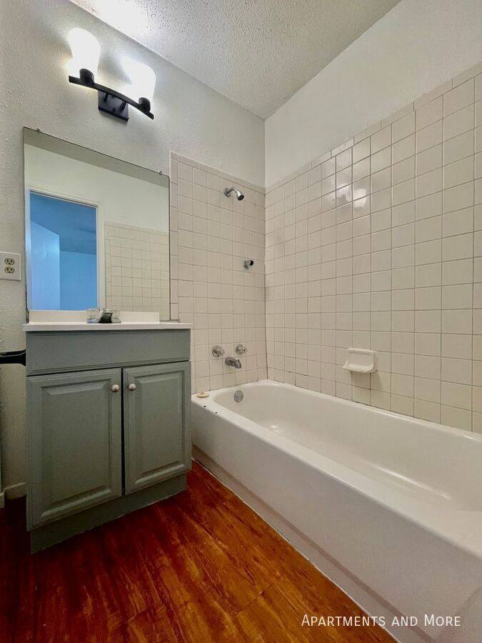 Apartment for rent at 1021 Chestnut St #F20, San Marcos, TX 78666