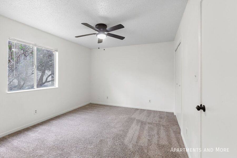 Apartment for rent at 1021 Chestnut St #F20, San Marcos, TX 78666