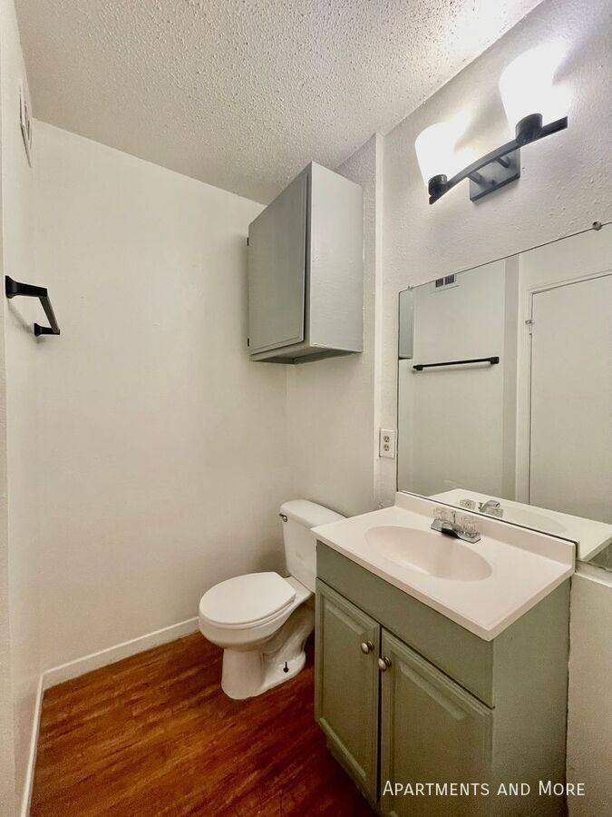 Apartment for rent at 1021 Chestnut St #F20, San Marcos, TX 78666