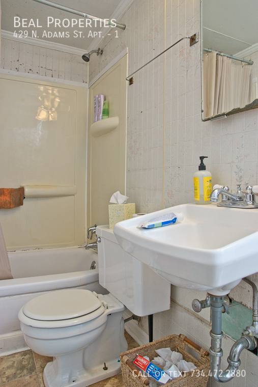 Apartment for rent at 429 N Adams St #1, Ypsilanti, MI 48197