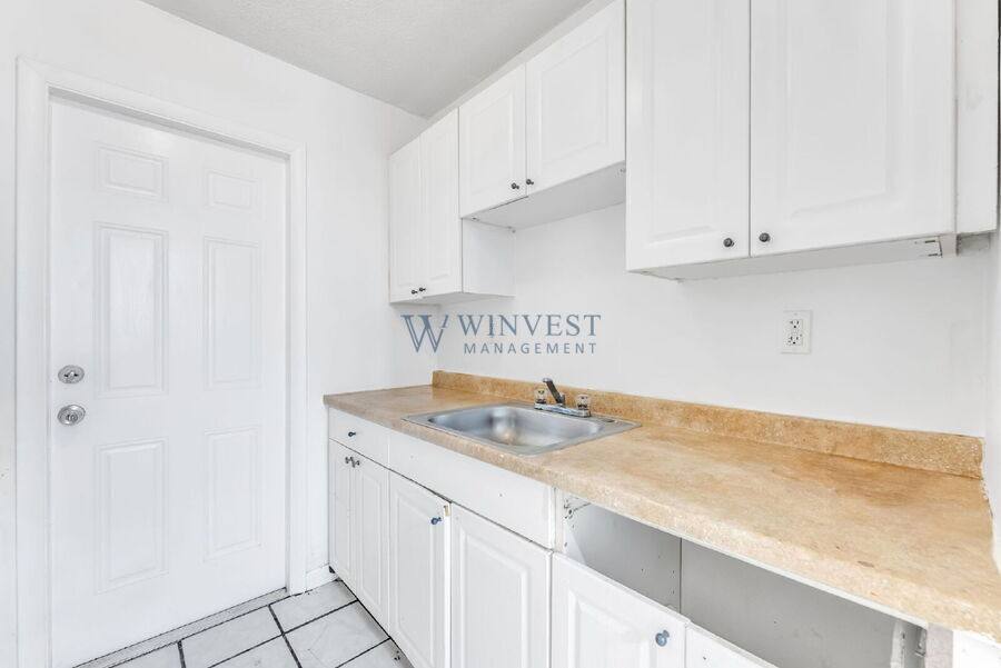 Apartment for rent at 447 NE 125th St #32, Miami, FL 33161