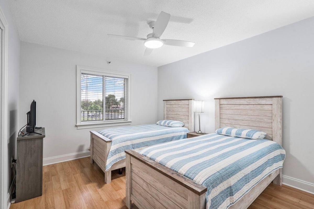 Condo for rent at 275 Palm Ave #275C206, Jupiter, FL 33477