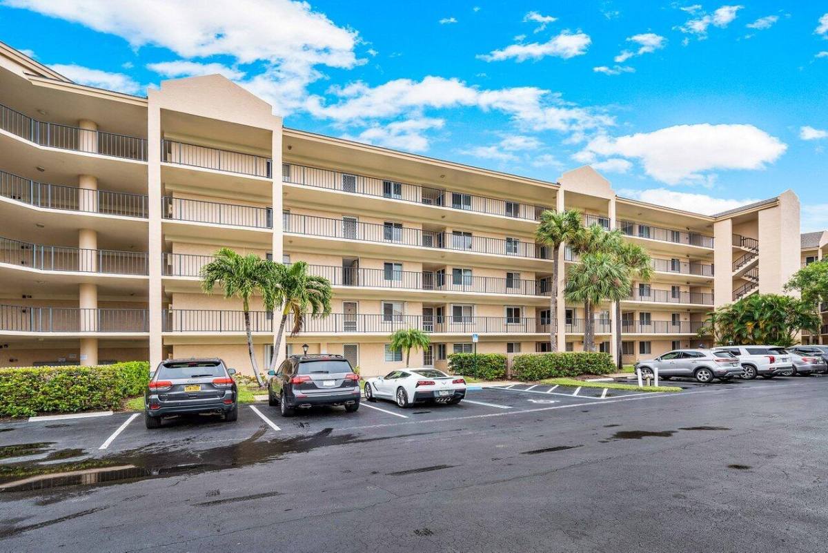 Condo for rent at 275 Palm Ave #275C206, Jupiter, FL 33477