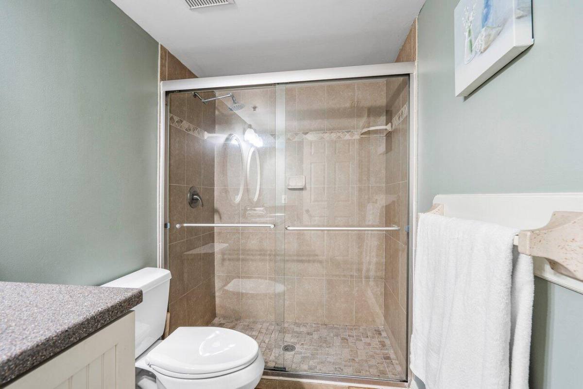 Condo for rent at 275 Palm Ave #275C206, Jupiter, FL 33477