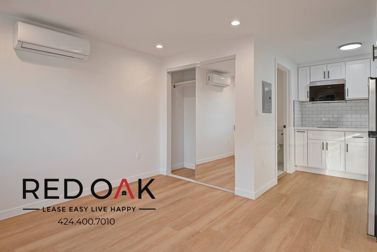 Condo for rent at 8555 Independence Ave #119, Canoga Park, CA 91304
