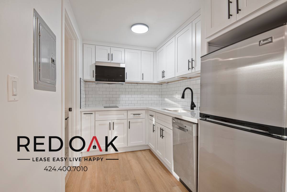 Condo for rent at 8555 Independence Ave #119, Canoga Park, CA 91304