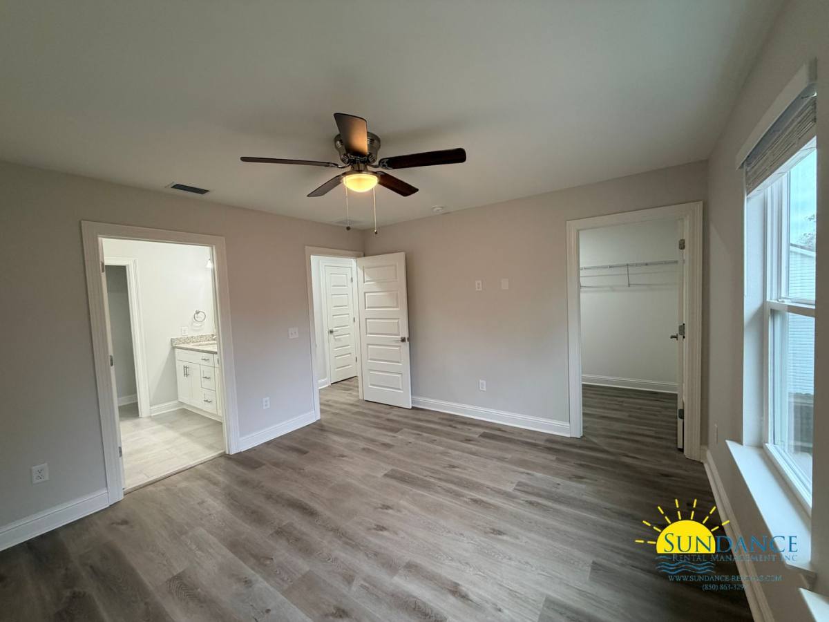 Townhouse for rent at 699 Woodlawn Ave, Fort Walton Beach, FL 32547