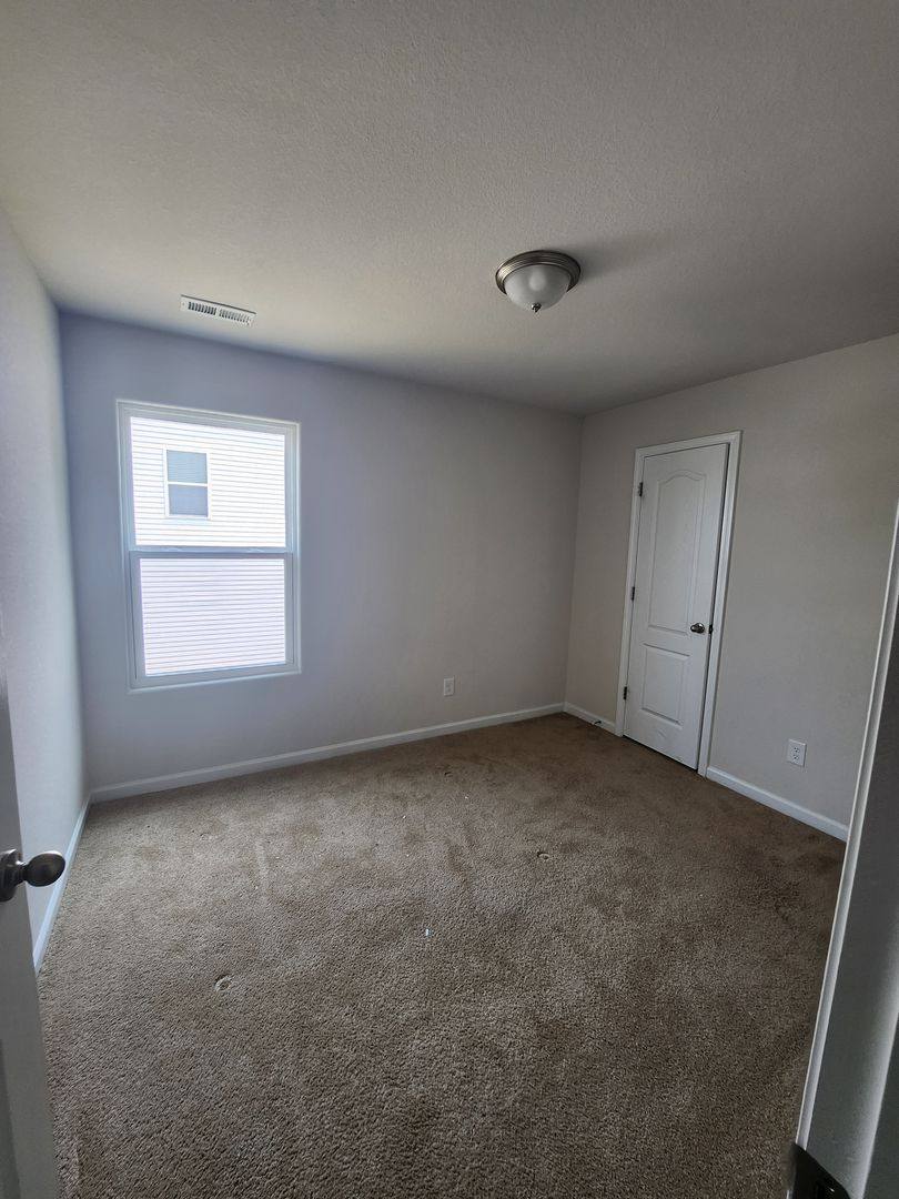 House for rent at 3425 Ellingford Rd, Charlotte, NC 28214