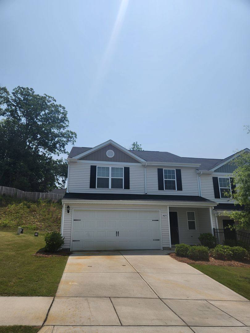 House for rent at 3425 Ellingford Rd, Charlotte, NC 28214