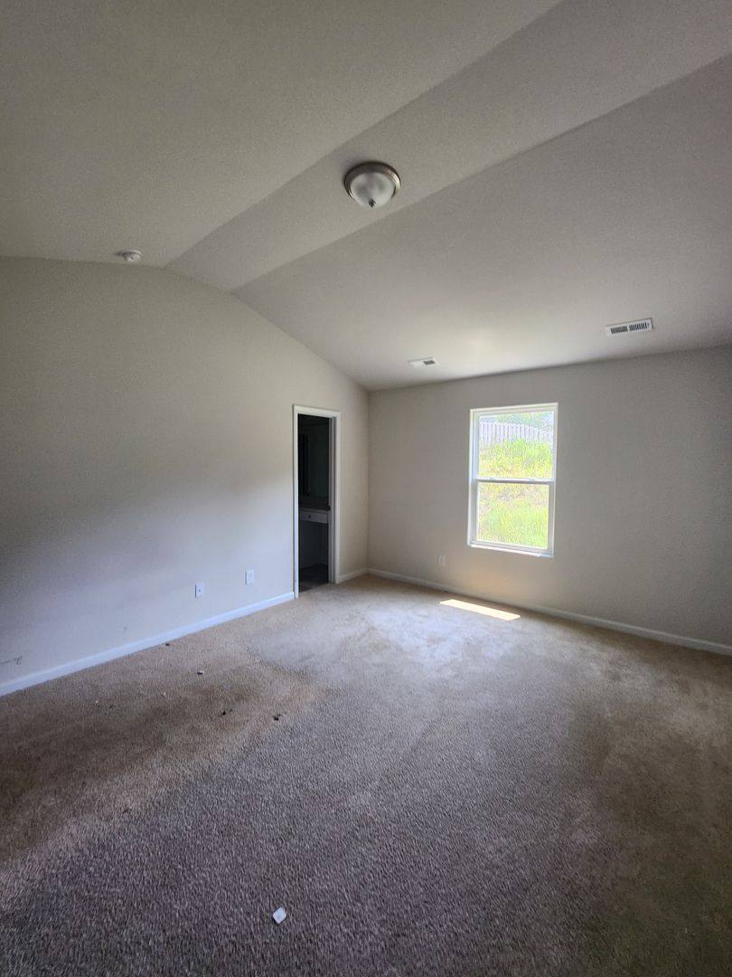 House for rent at 3425 Ellingford Rd, Charlotte, NC 28214