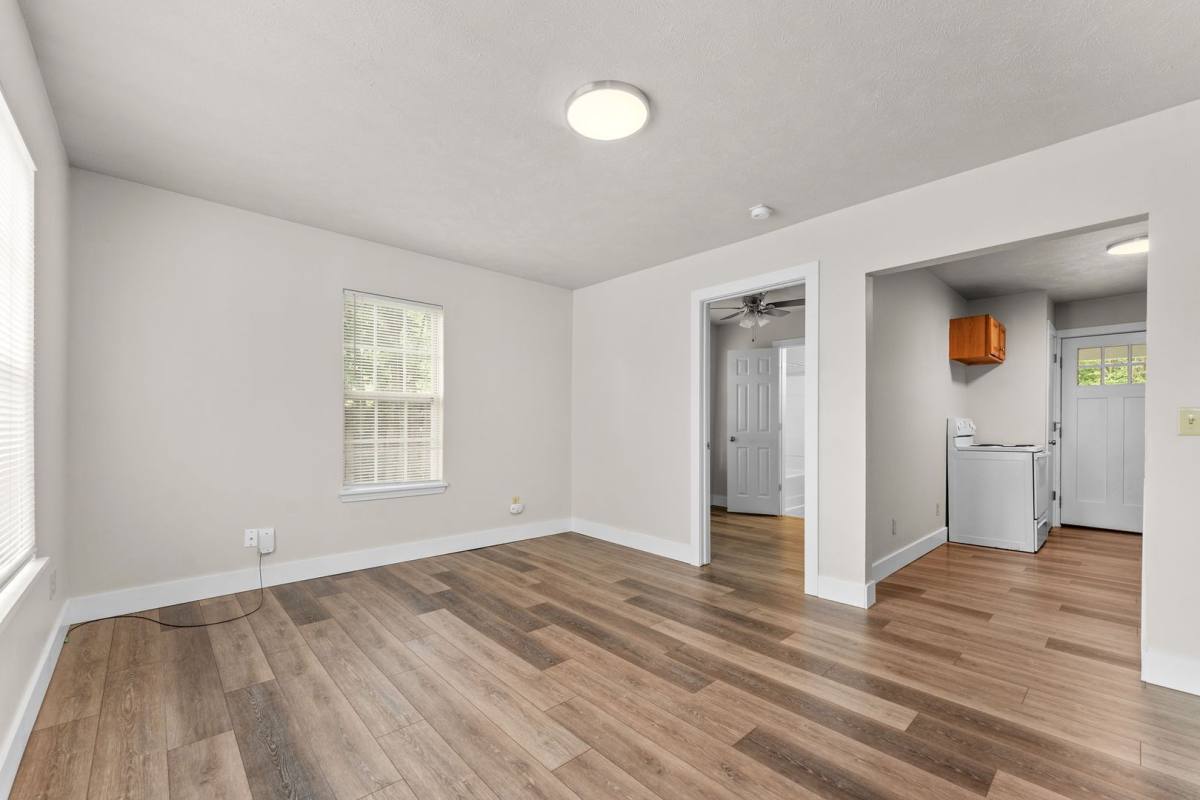 Apartment for rent at 613 W Madison St, Springfield, MO 65806