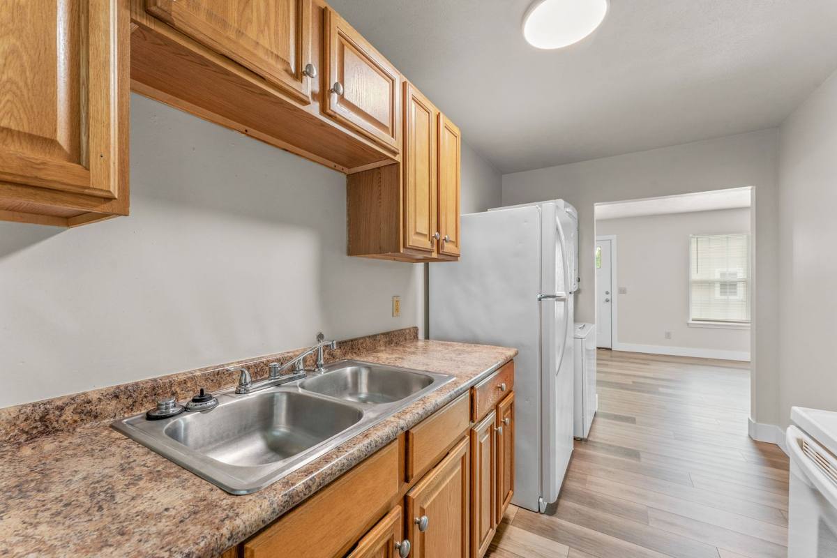 Apartment for rent at 613 W Madison St, Springfield, MO 65806