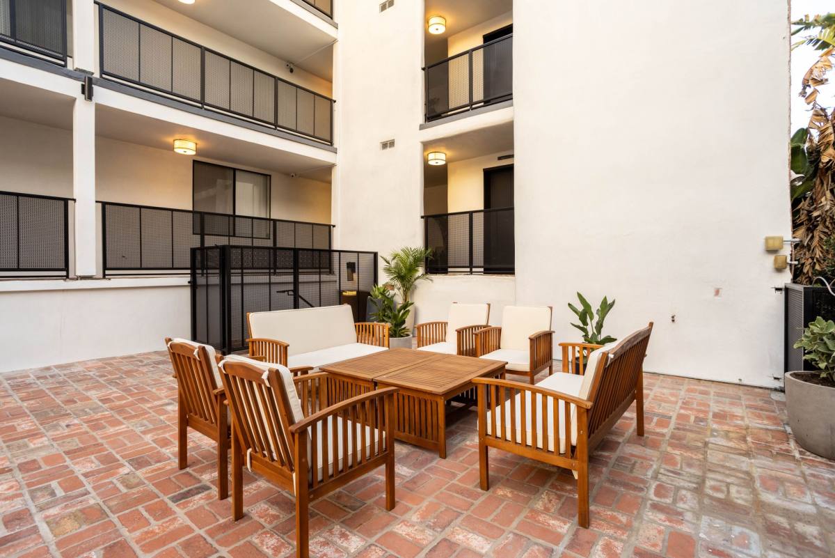 Apartment for rent at 950 Larrabee St, West Hollywood, CA 90069