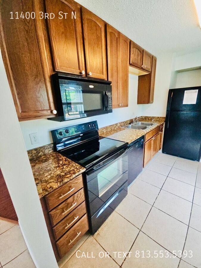 Condo for rent at 11400 3rd St N #1, Saint Petersburg, FL 33716