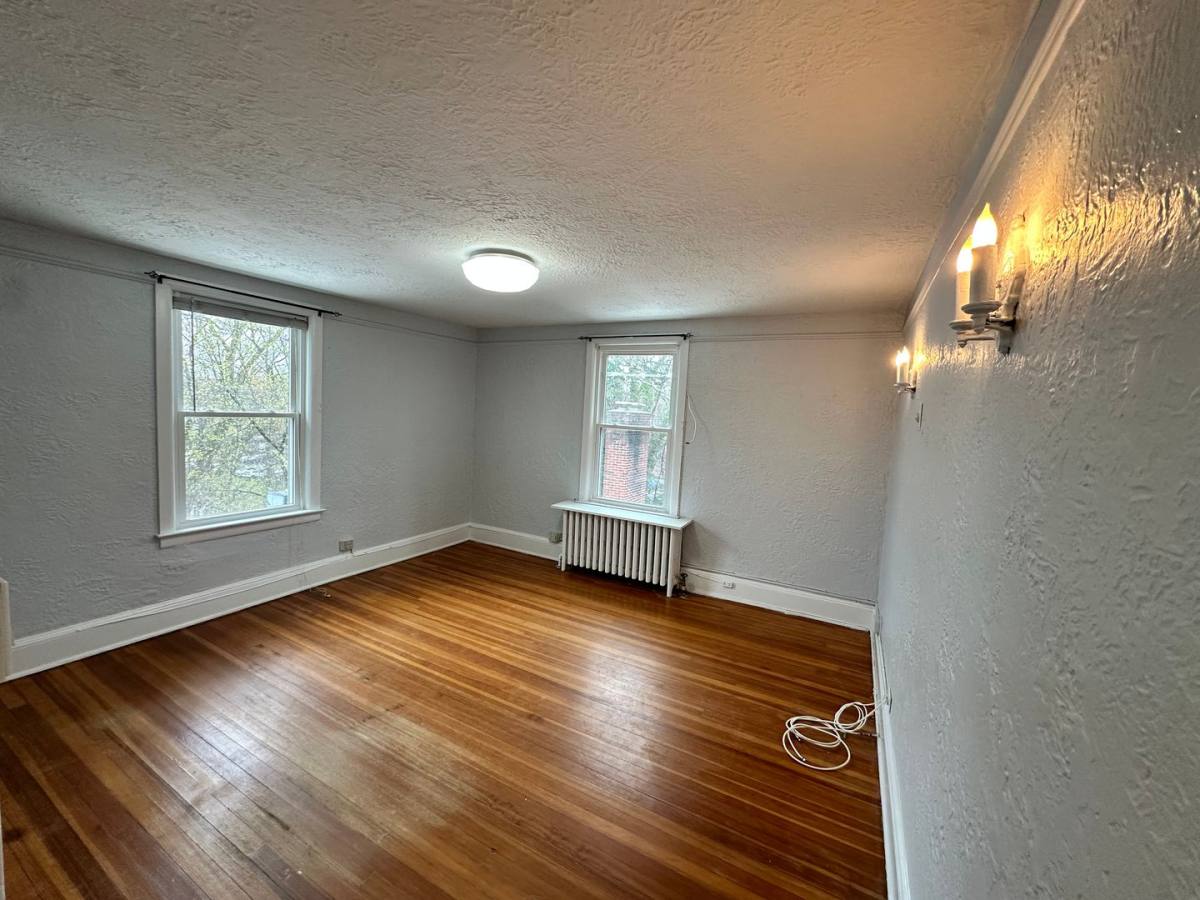 Apartment for rent at 1621 Harrison Ave, Mamaroneck, NY 10543
