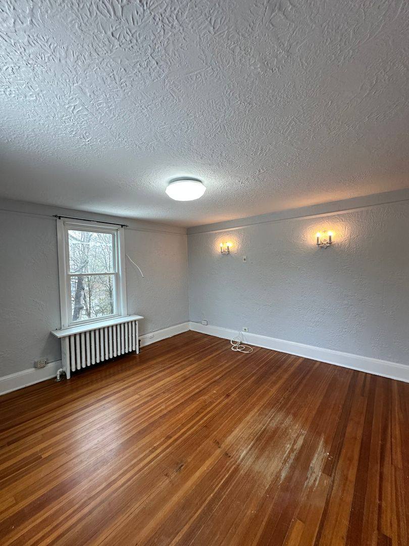 Apartment for rent at 1621 Harrison Ave, Mamaroneck, NY 10543