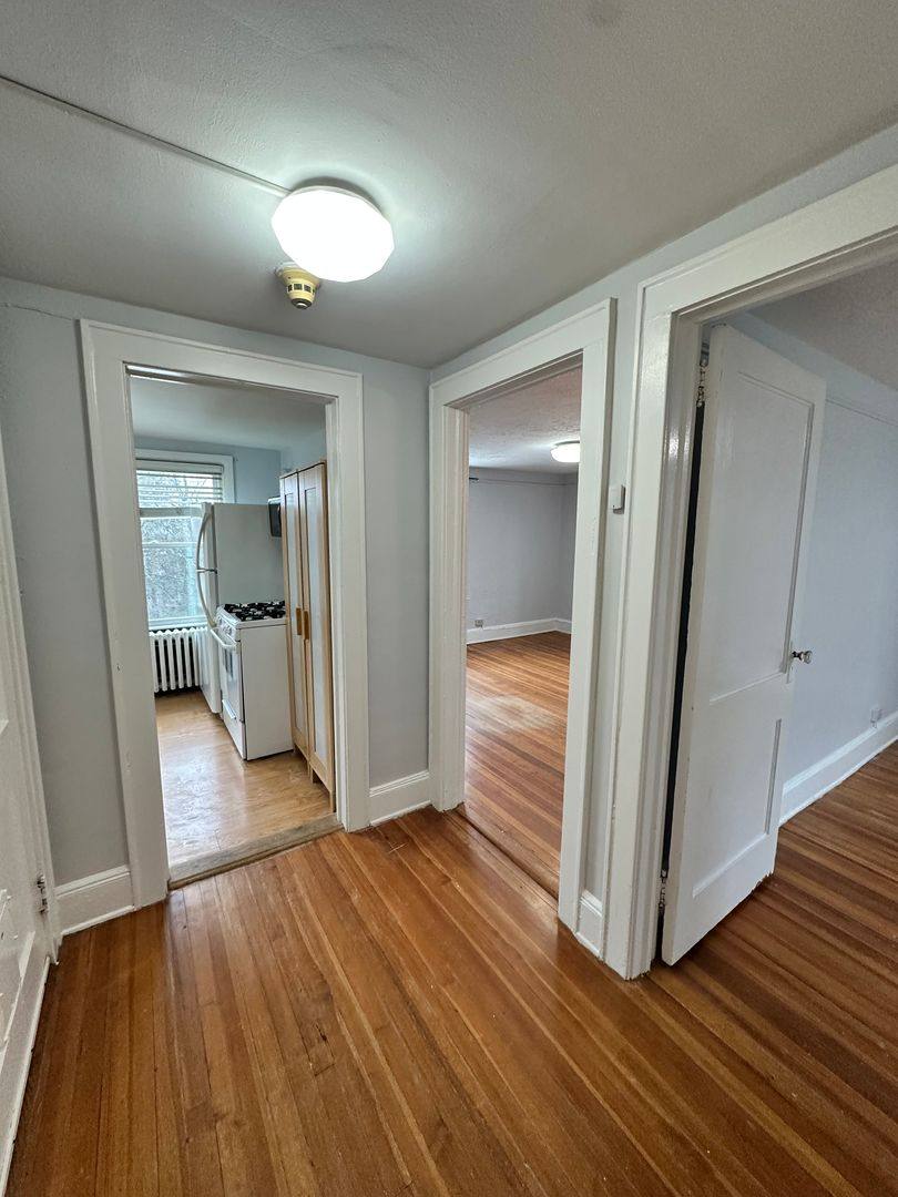 Apartment for rent at 1621 Harrison Ave, Mamaroneck, NY 10543