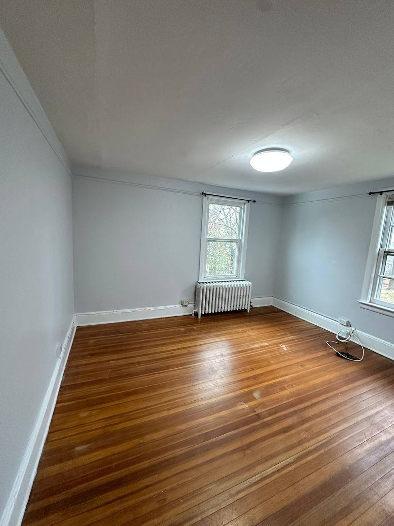 Apartment for rent at 1621 Harrison Ave, Mamaroneck, NY 10543