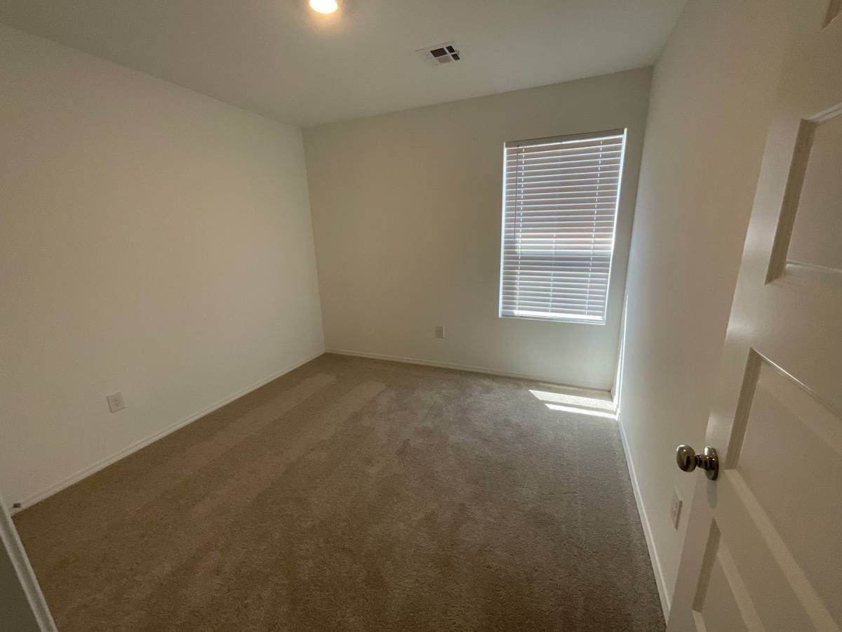 House for rent at 2022 Chandler Meadows Dr, Chandler, OK 74834