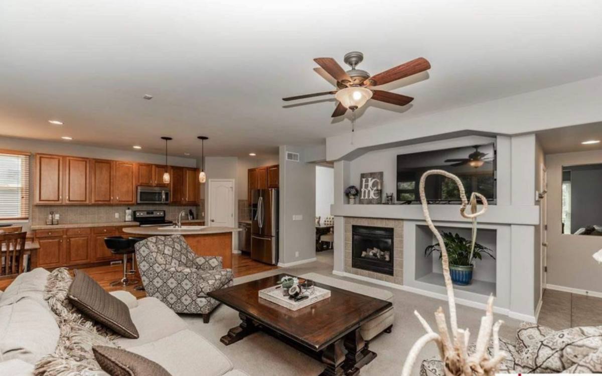 House for rent at 18224 Harney St, Elkhorn, NE 68022