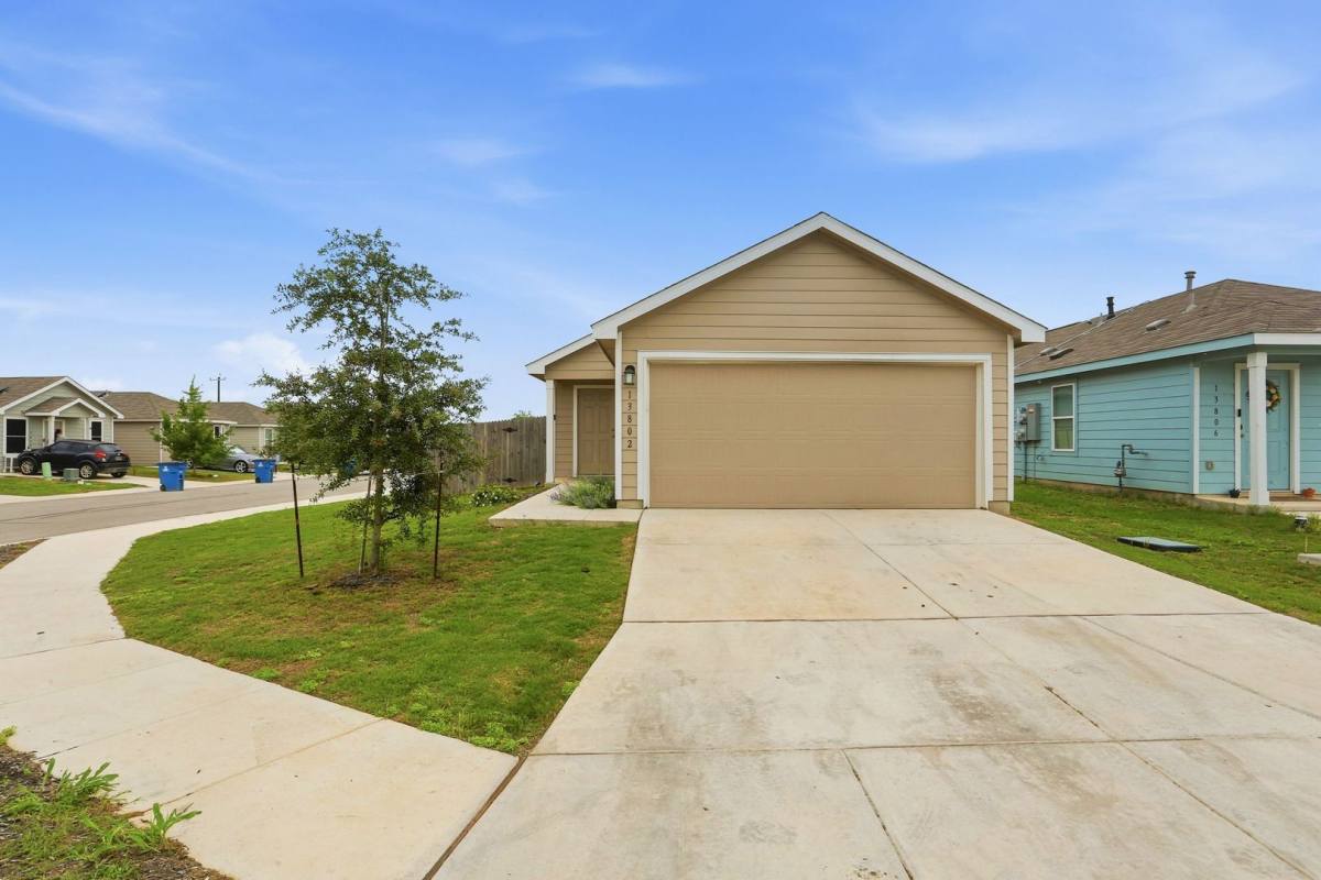 House for rent at 13802 Ostrich Run, San Antonio, TX 78252