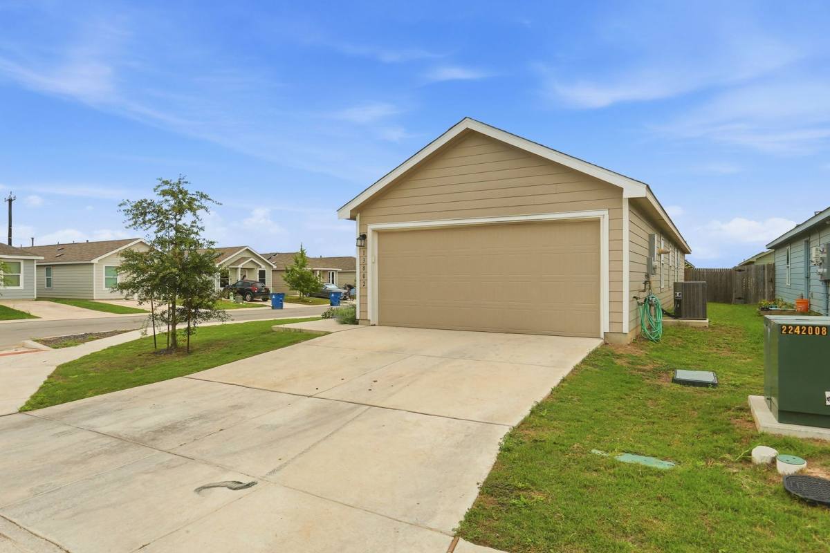 House for rent at 13802 Ostrich Run, San Antonio, TX 78252