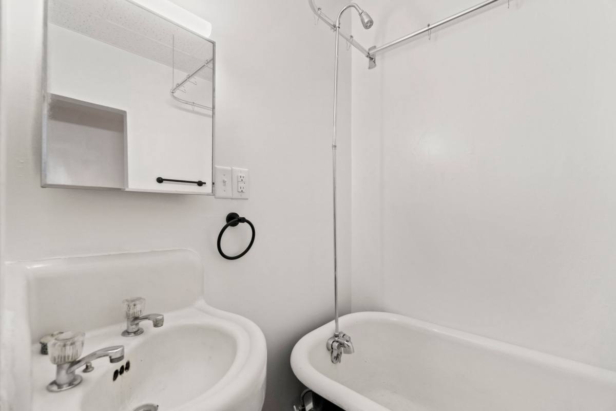 Apartment for rent at 1230 Delta Blvd, Fort Wayne, IN 46805
