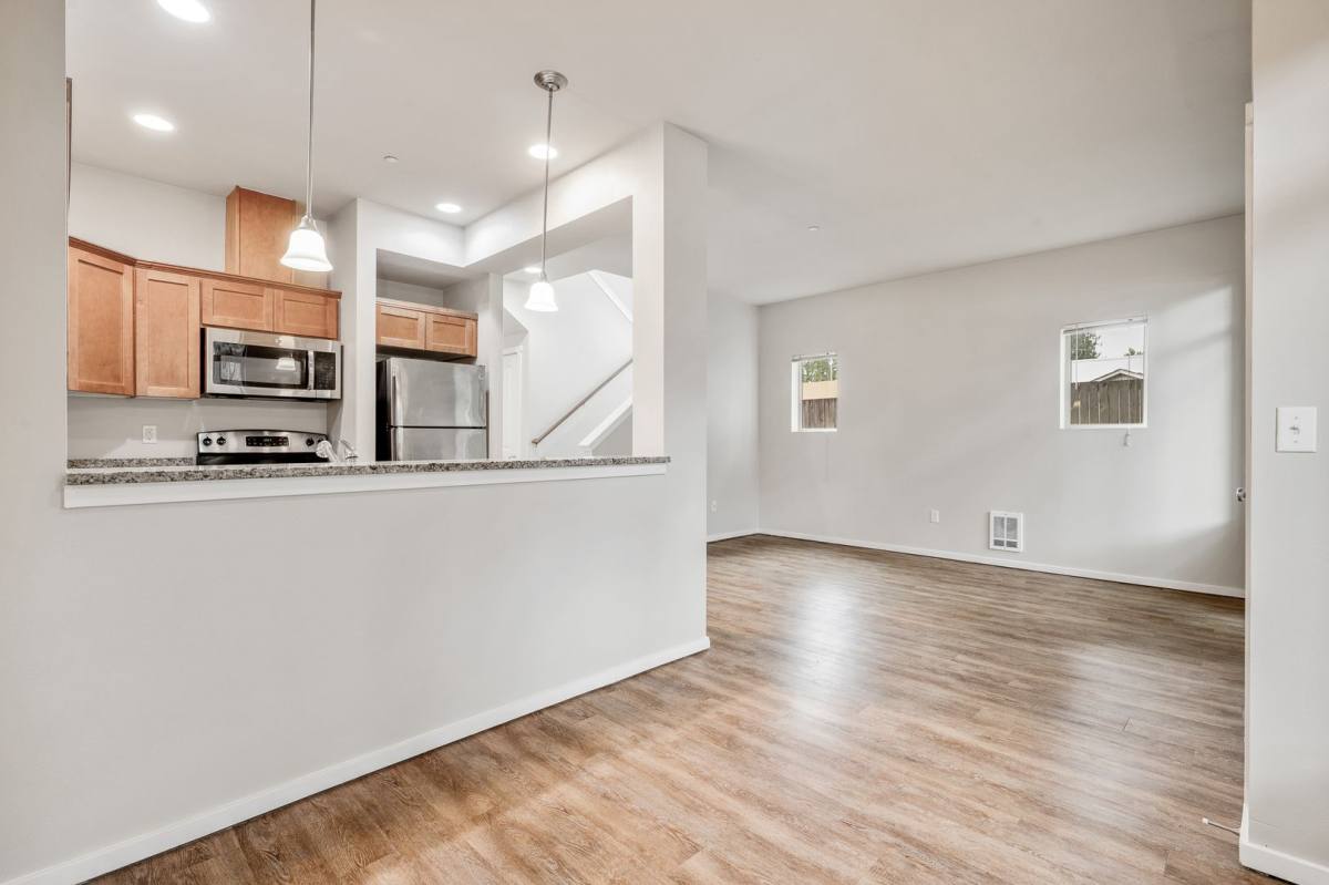 Townhouse for rent at 16503 6th Ave W #C4, Lynnwood, WA 98037