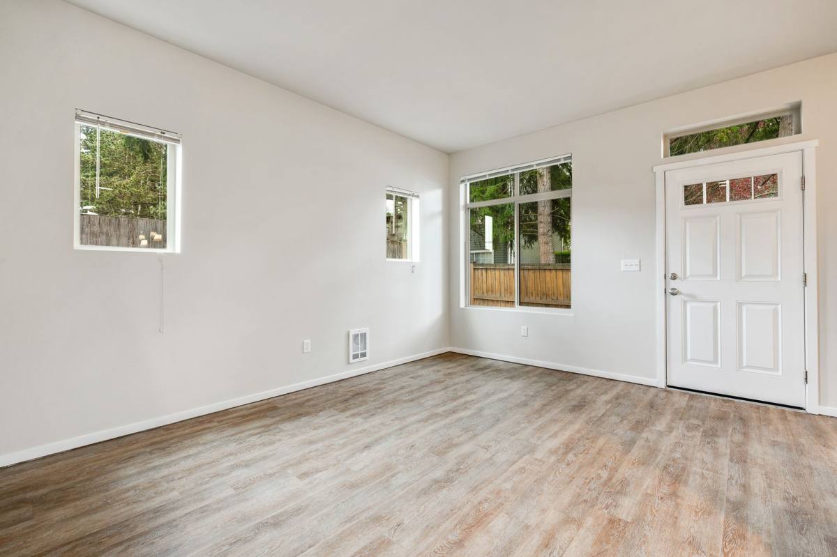 Townhouse for rent at 16503 6th Ave W #C4, Lynnwood, WA 98037