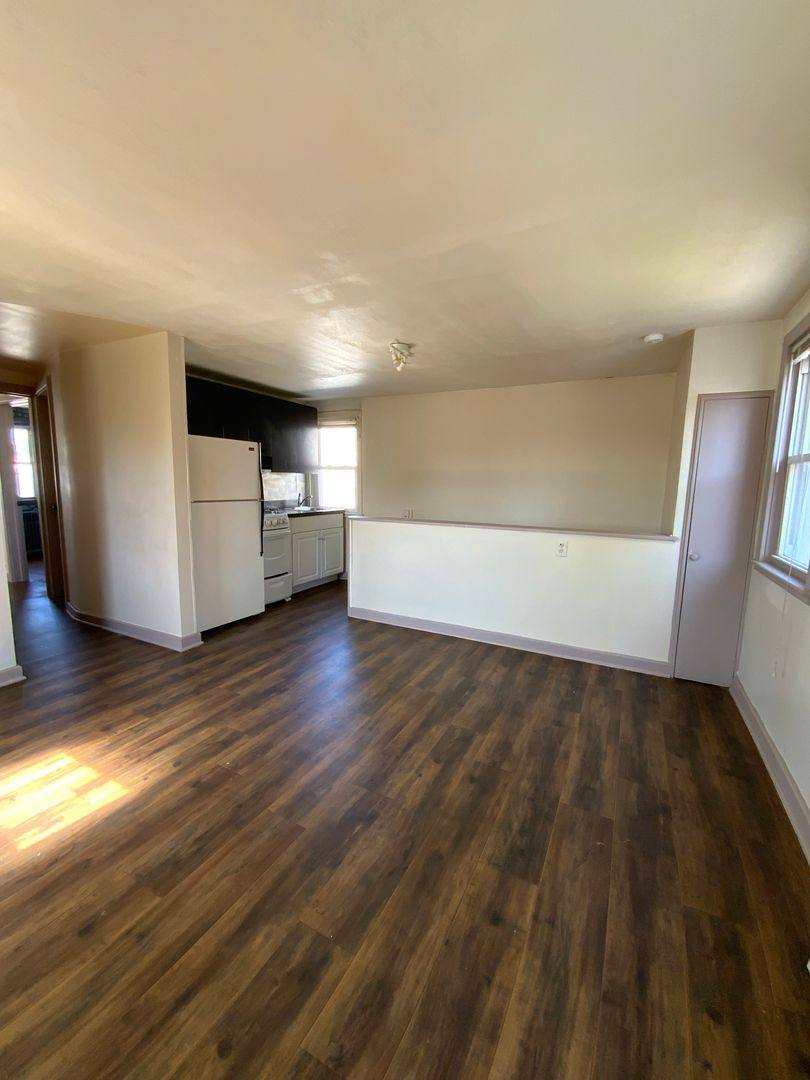 Apartment for rent at 112 Front St, Lititz, PA 17543