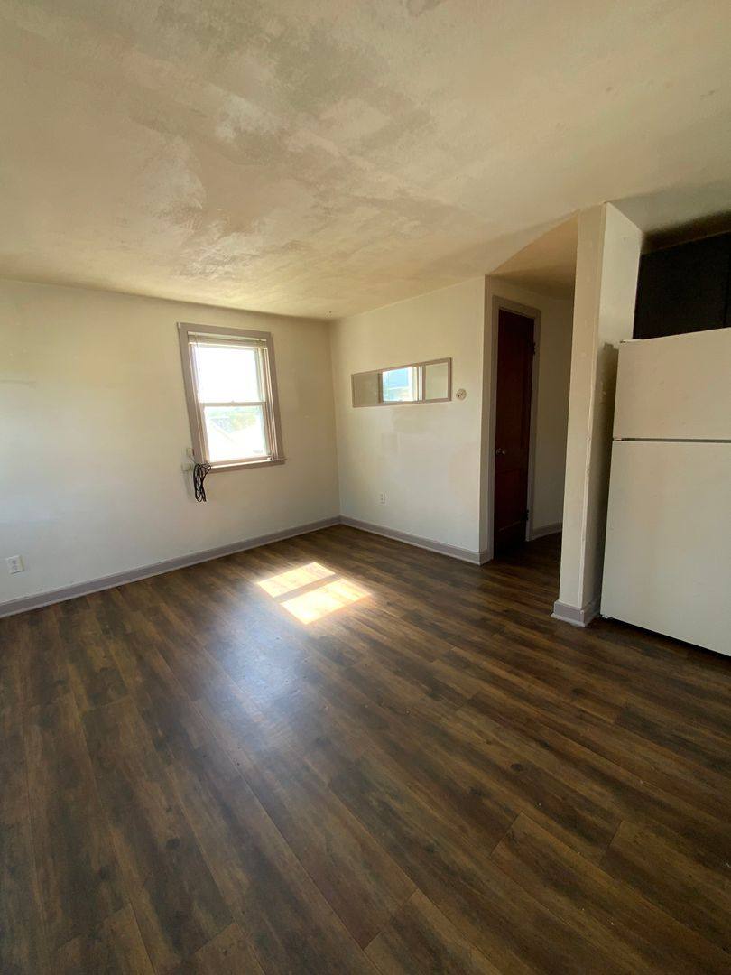 Apartment for rent at 112 Front St, Lititz, PA 17543