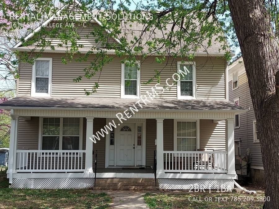 Apartment for rent at 1614 SW College Ave #C, Topeka, KS 66604