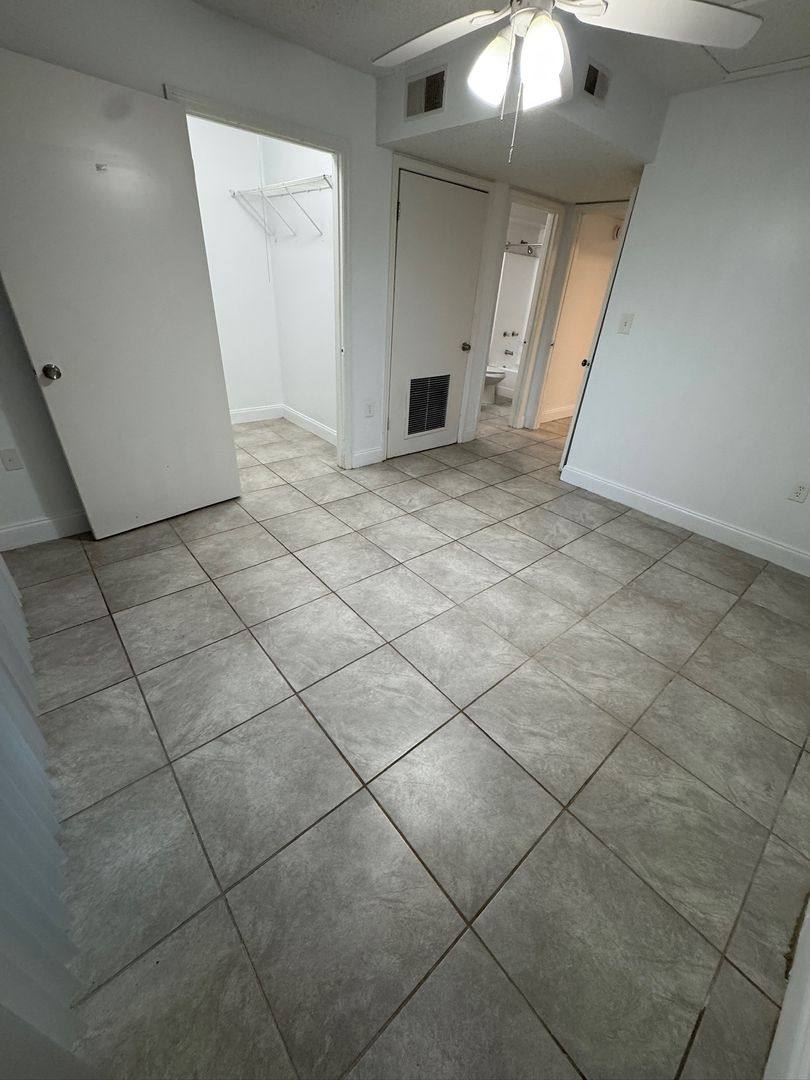 Apartment for rent at 1185 Bentley Rd #3, Leesburg, FL 34748