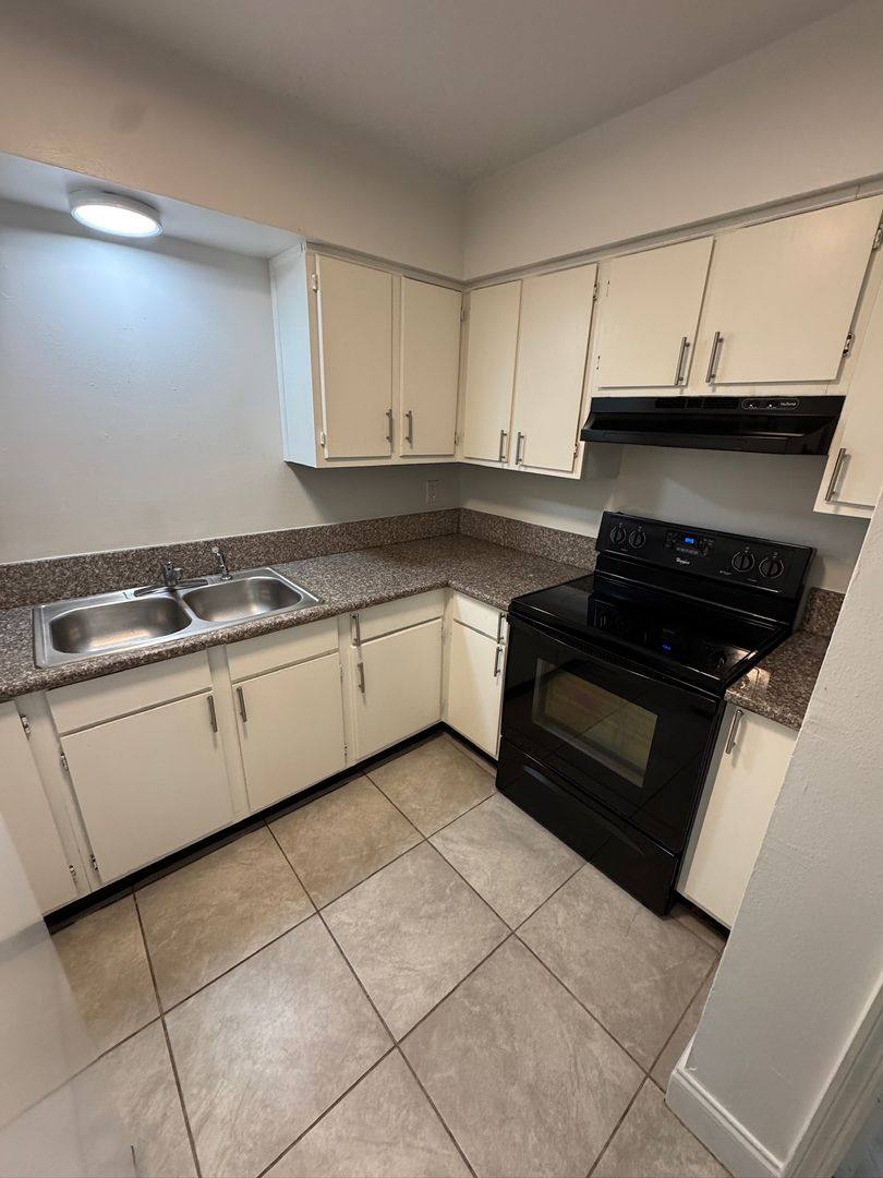 Apartment for rent at 1185 Bentley Rd #3, Leesburg, FL 34748