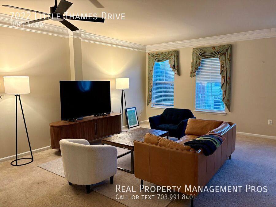 Townhouse for rent at 7022 Little Thames Dr, Gainesville, VA 20155