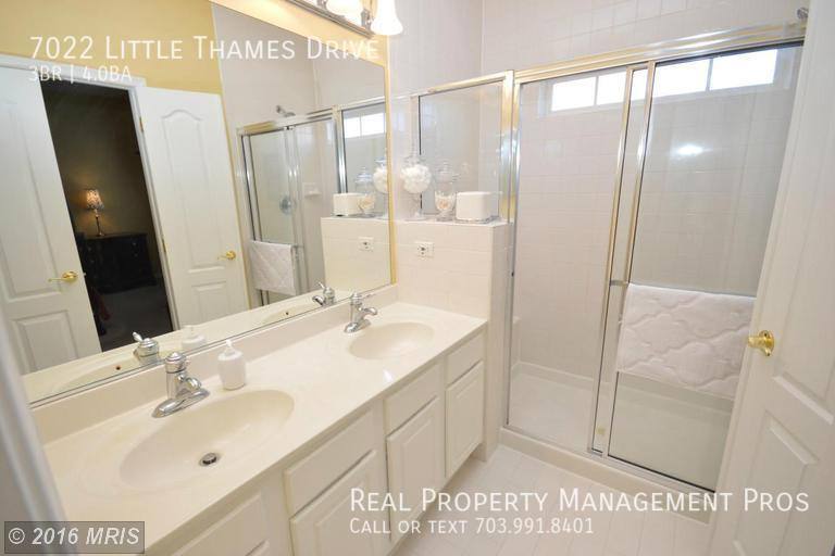 Townhouse for rent at 7022 Little Thames Dr, Gainesville, VA 20155