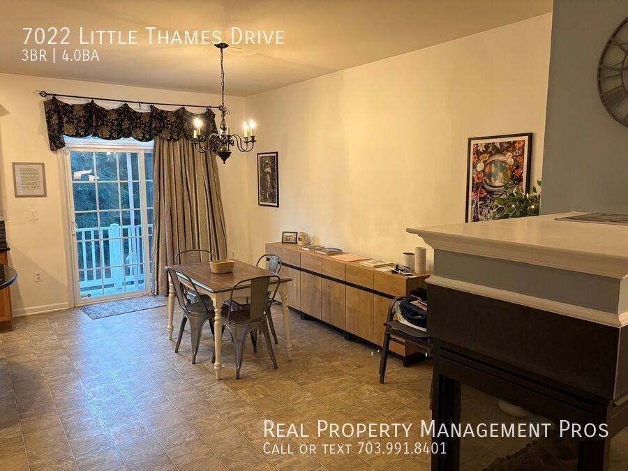 Townhouse for rent at 7022 Little Thames Dr, Gainesville, VA 20155