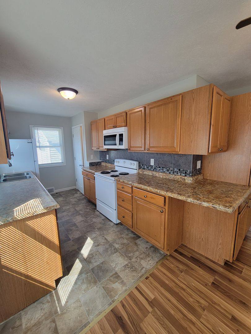 House for rent at 404 E Poplar, Normal, IL 61761