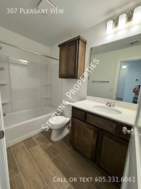House for rent at 307 Pleasant View, Harrah, OK 73045