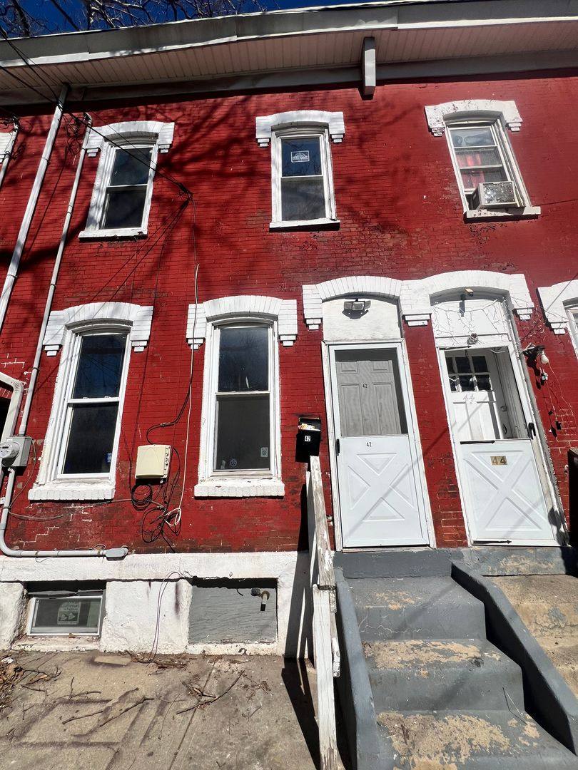 House for rent at 42 Grant St, Trenton, NJ 08609